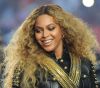 Beyonce en cheveux blonds fris�s casse la baraque au Superbowl 2016