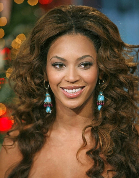 photos coiffure beyonce  06 cheveux bruns boucles