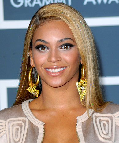 photos coiffure beyonce 41 paillettes cheveux Grammys 2010