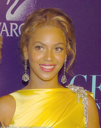 photos coiffure beyonce cheveux tires