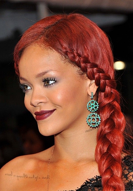 photos coiffure rihanna side braid