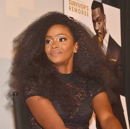 photos coiffure Teyonah Parris crazy hair