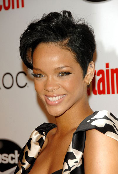 photos coiffure rihanna coupe courte meches degrade