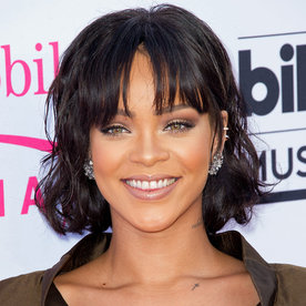 photos coiffure rihanna coupe decoifee