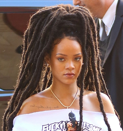 photos coiffure rihanna dreadlocks