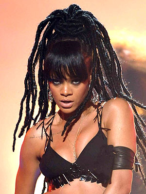 photos coiffure rihanna fake dreadlocks