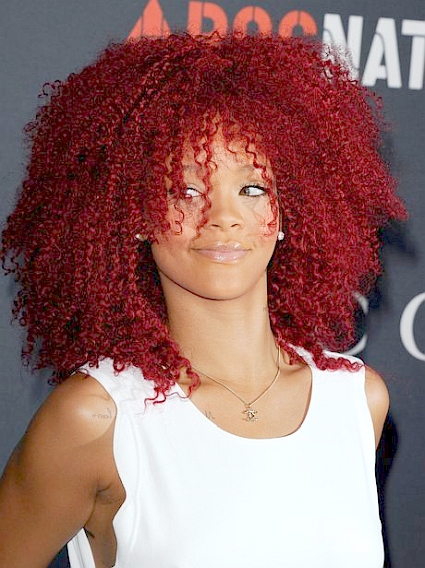 photos coiffure rihanna redhead